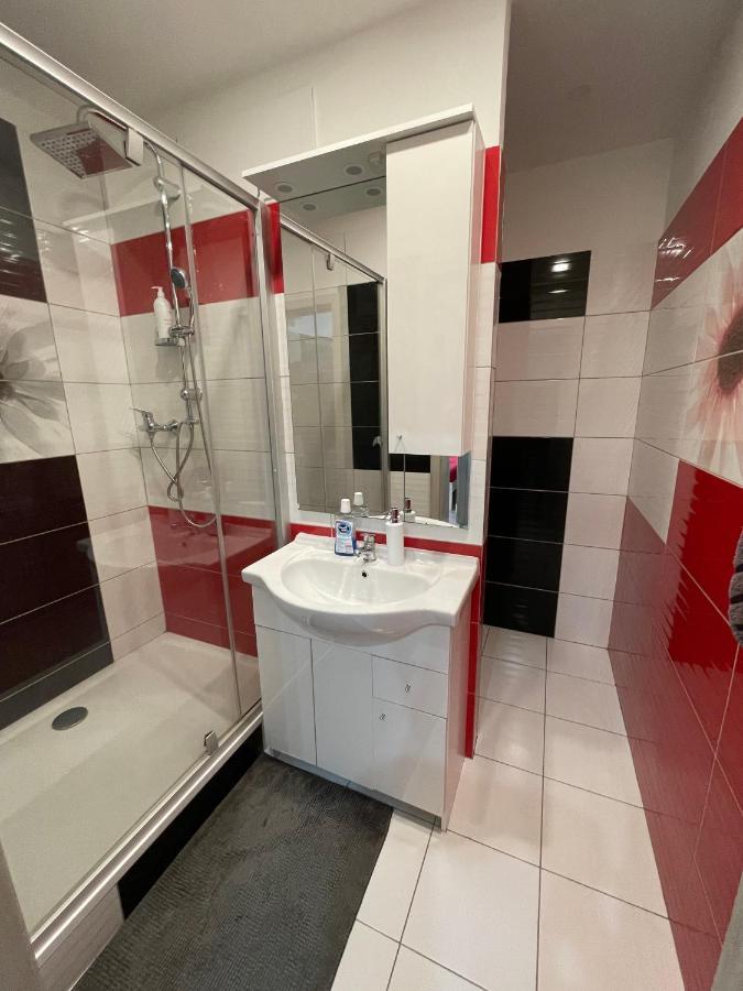 Monfas Apartment Barrandov ปราก ภายนอก รูปภาพ